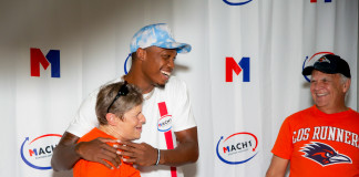Spurs Player & Mach1 Investor, Lonnie Walker IV Took Photos with 300 Fans At The UTSA Roadrunner Game on 9/11
