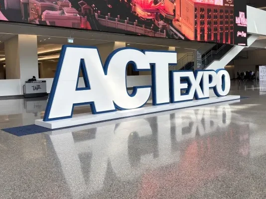 Hino Trucks Introduces Battery Electric Medium-Duty Truck at the ACT Expo
