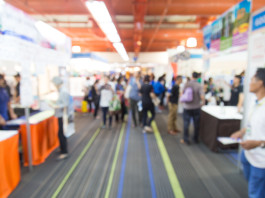 7 Empowering Reasons Women in Towing Should Rock Towing Conventions!