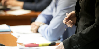 How to Deal with an Expert Witness