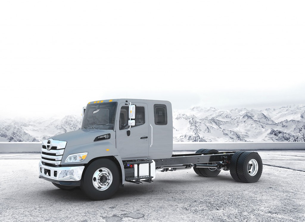 Hino L Series - Tow Professional